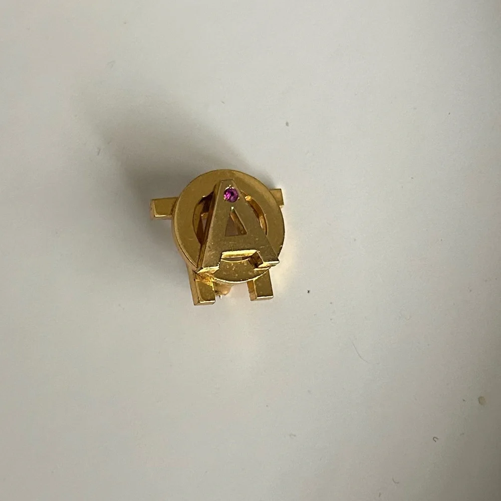 Alpha Omicron Pi Gold Tone Brooch with Red Ruby Vintage 1980’s - Picture 5 of 10